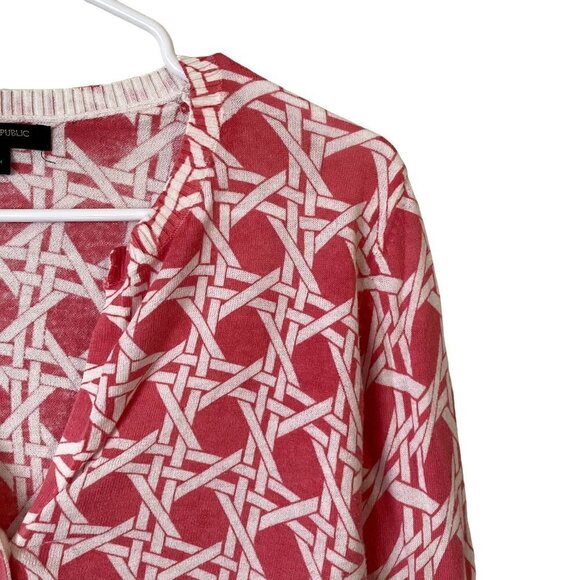 Banana Republic Factory red and white geometric button cardigan comfortable - Picture 2 of 4